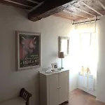In Der Altstadt Von * غريمو
