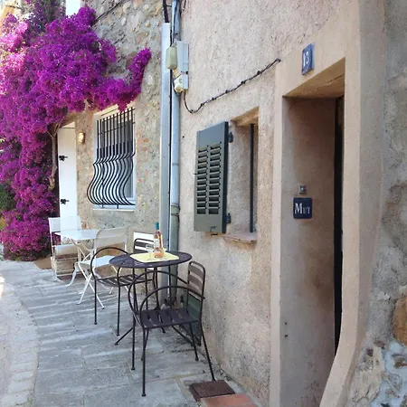 In Der Altstadt Von Grimaud